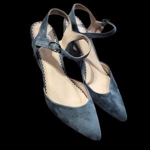 Journee Collection Women's Anndria Wedge in a Slate Blue Grey microfiber 9 US.